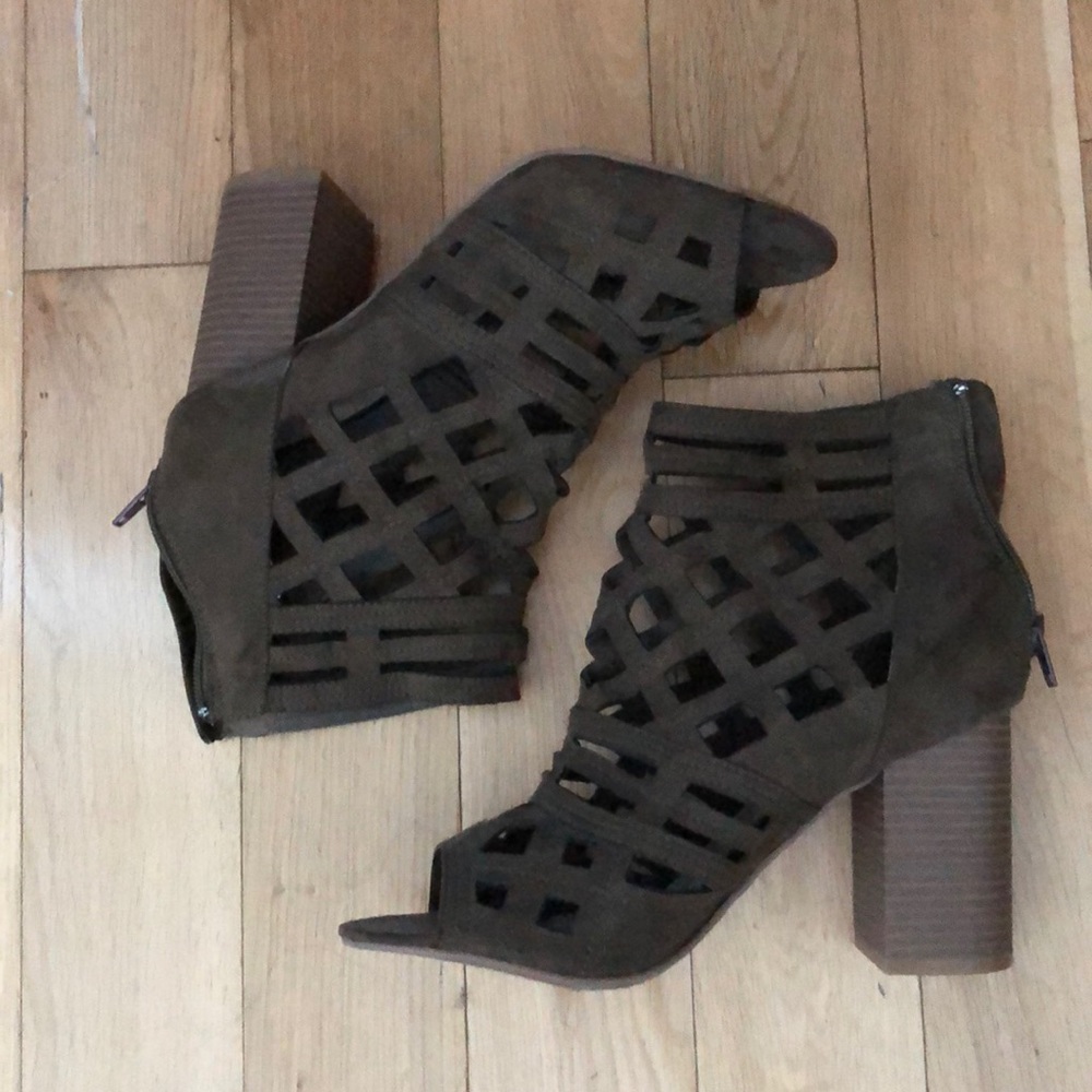 olive green laser cut heeled booties NWT